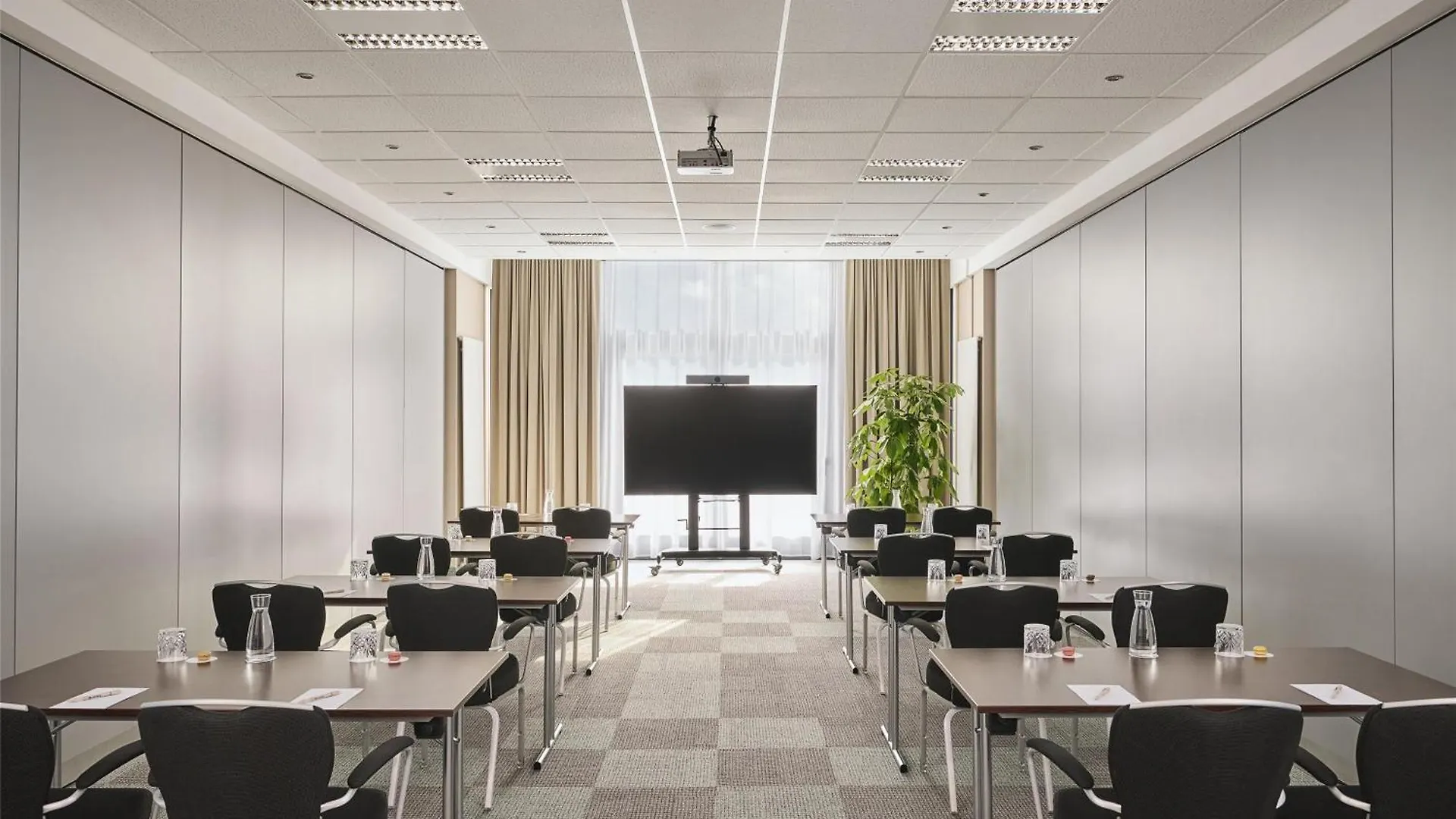 Nh Vienna Airport Conference Center Hotel Schwechat Austria