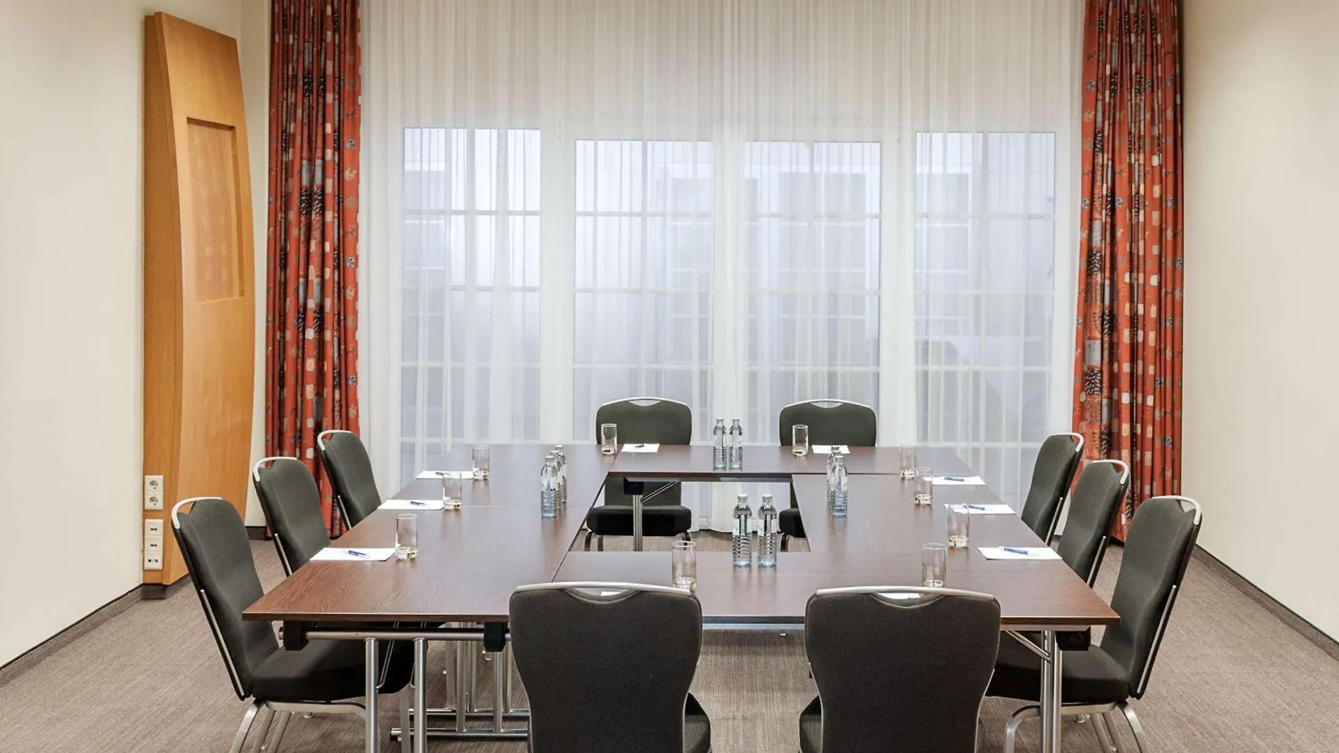 Nh Vienna Airport Conference Center Hotel Schwechat Austria