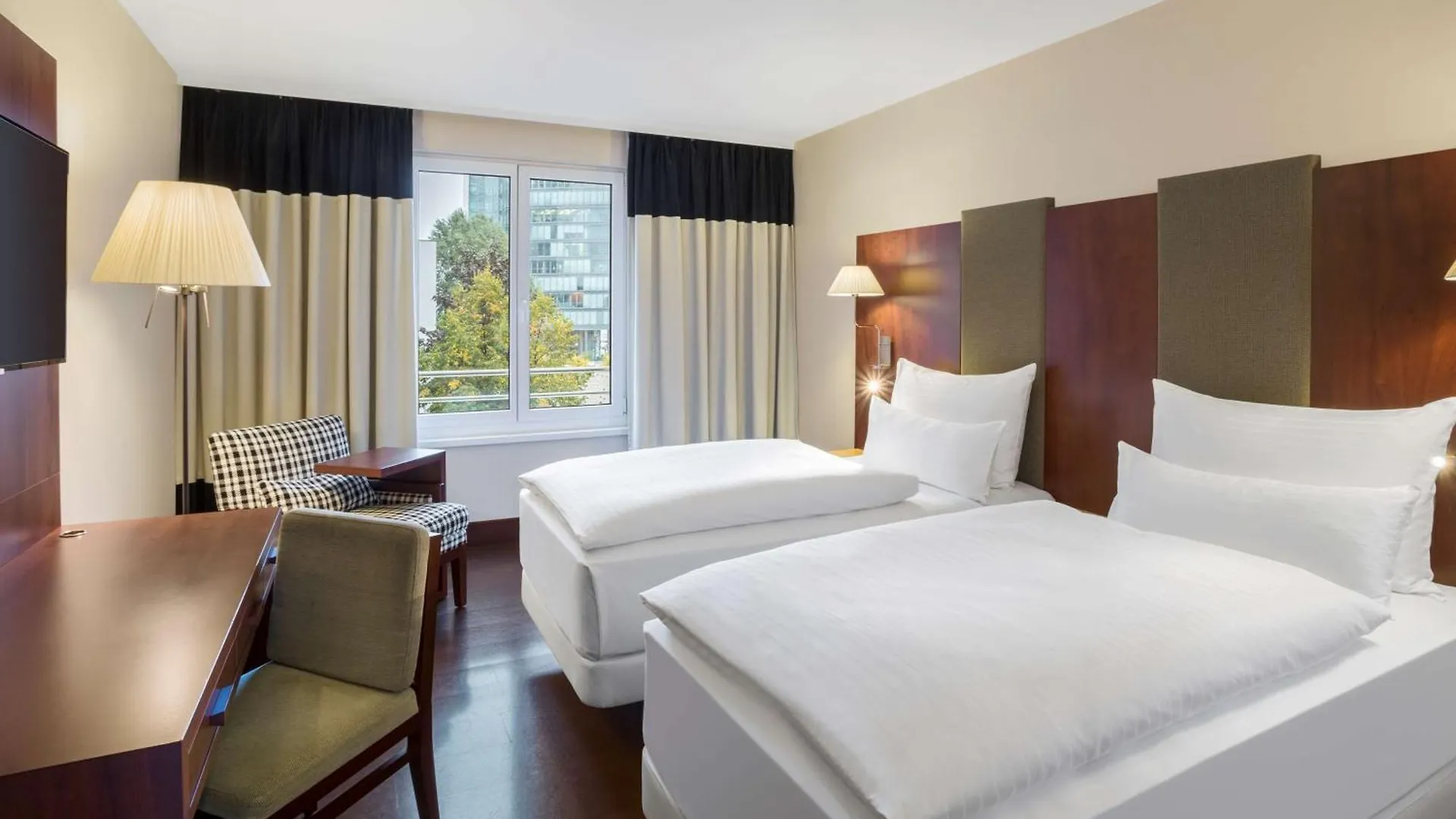 Nh Vienna Airport Conference Center Hotel Schwechat