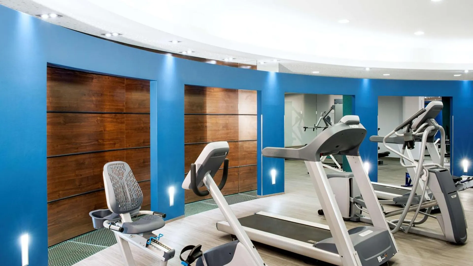 Nh Vienna Airport Conference Center Hotel Schwechat 4*,