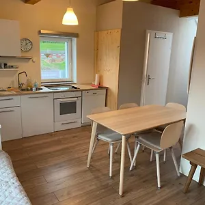 Book-A-Room Salzburg Apartment 5-6-7-8 Vakantiehuis