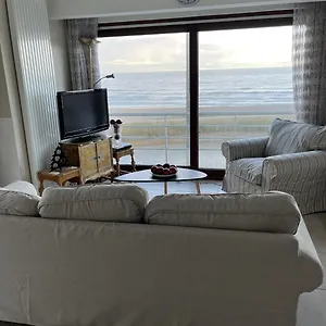  Appartement Met Zeezicht En Zicht Op Casino Belgique